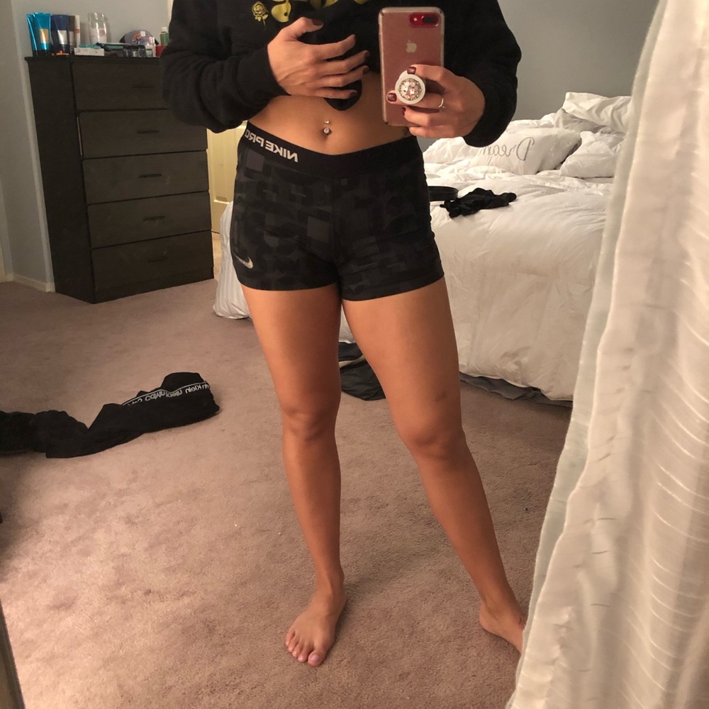 Black/grey designed Nike spandex shorts